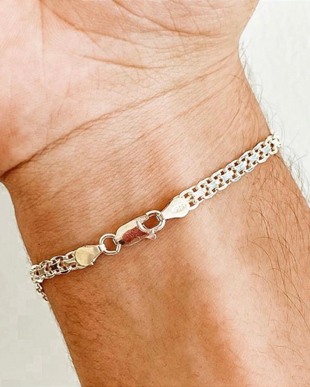 Pulseira de Prata Bismark Elegância e Sofisticação em Cada Elo