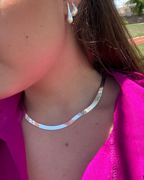 Choker De Prata Laminada 4 MM Elegância e Versatilidade