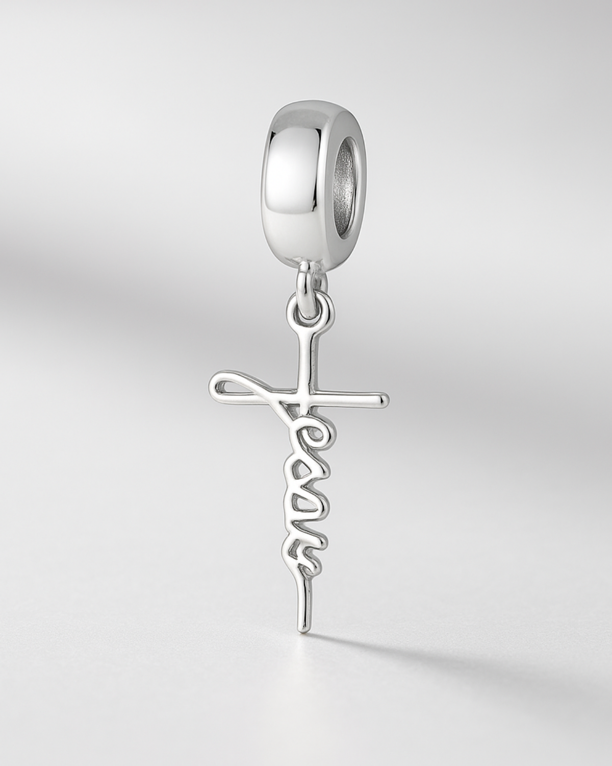 Berloque Cruz Jesus Liso Prata 925