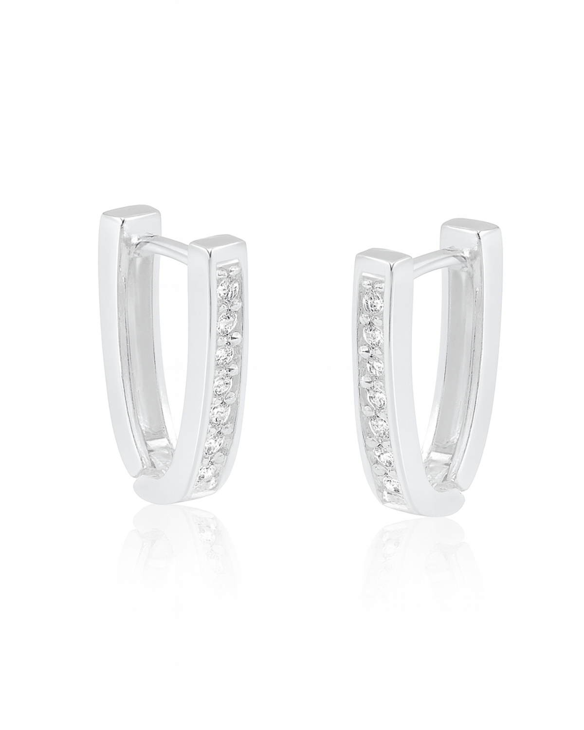 Argola Oval Cravejada em Prata 925