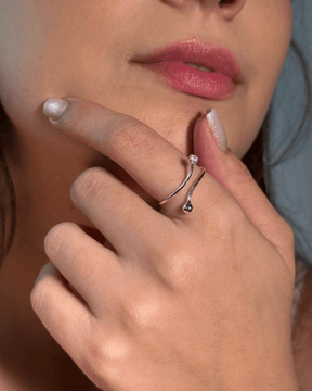 Anel Regulável com Ponto de Luz em Prata 925 - Karina Pratas