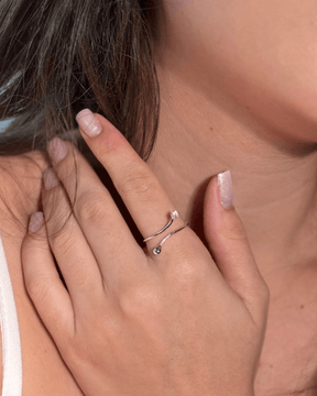 Anel Regulável com Ponto de Luz em Prata 925 - Karina Pratas