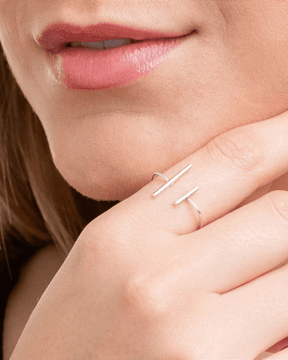 Anel Regulável Design Traços de Prata 925 - Karina Pratas