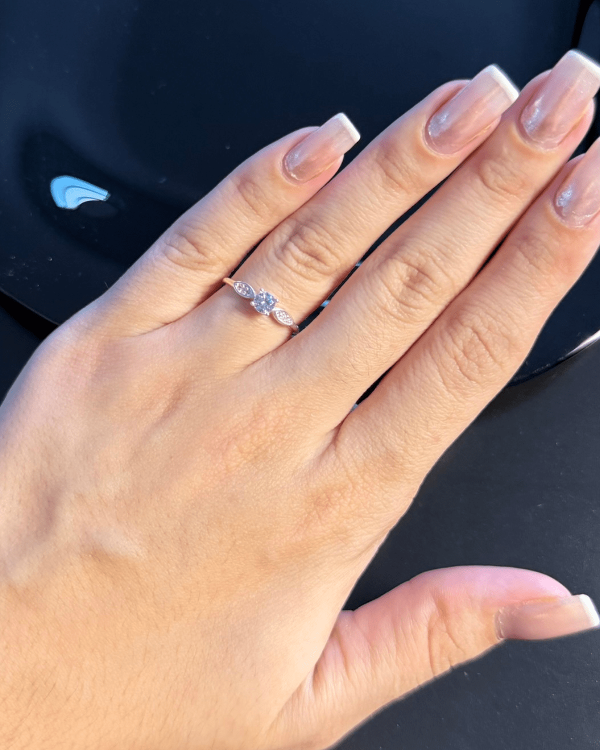 Anel Solitário Aparador Cravejado Prata 925 - Karina Pratas