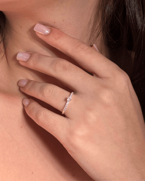 Anel Solitário Cravejado Prata 925 - Karina Pratas