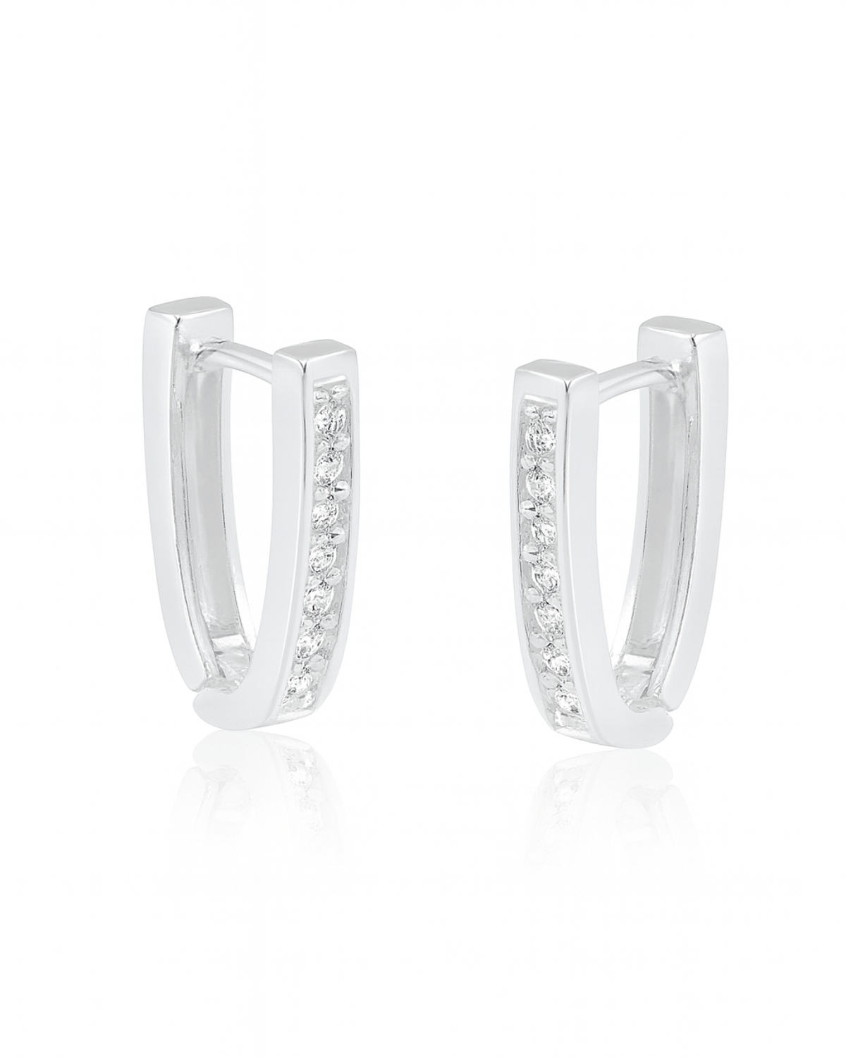 Argola Oval Cravejada em Prata 925 - Karina Pratas