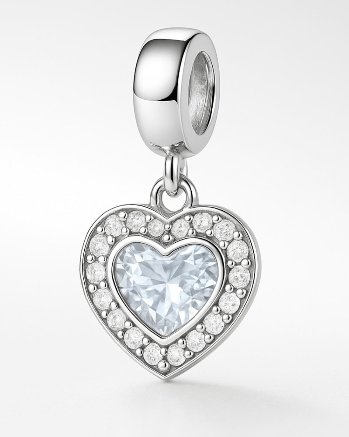 Berloque Coração Ponto de Luz Cravejado em Prata 925 - Karina Pratas