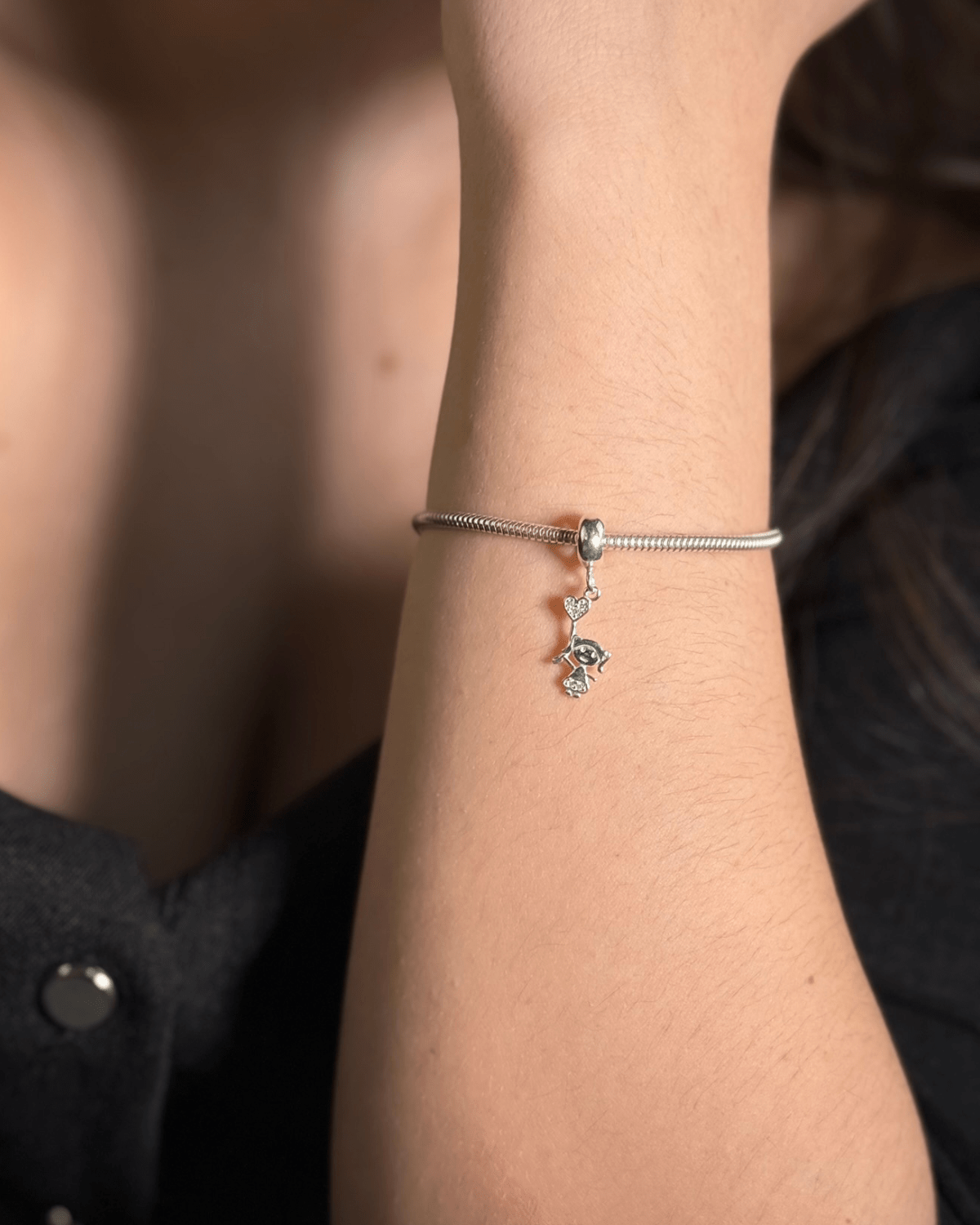 Berloque Menina em Prata 925 - Karina Pratas