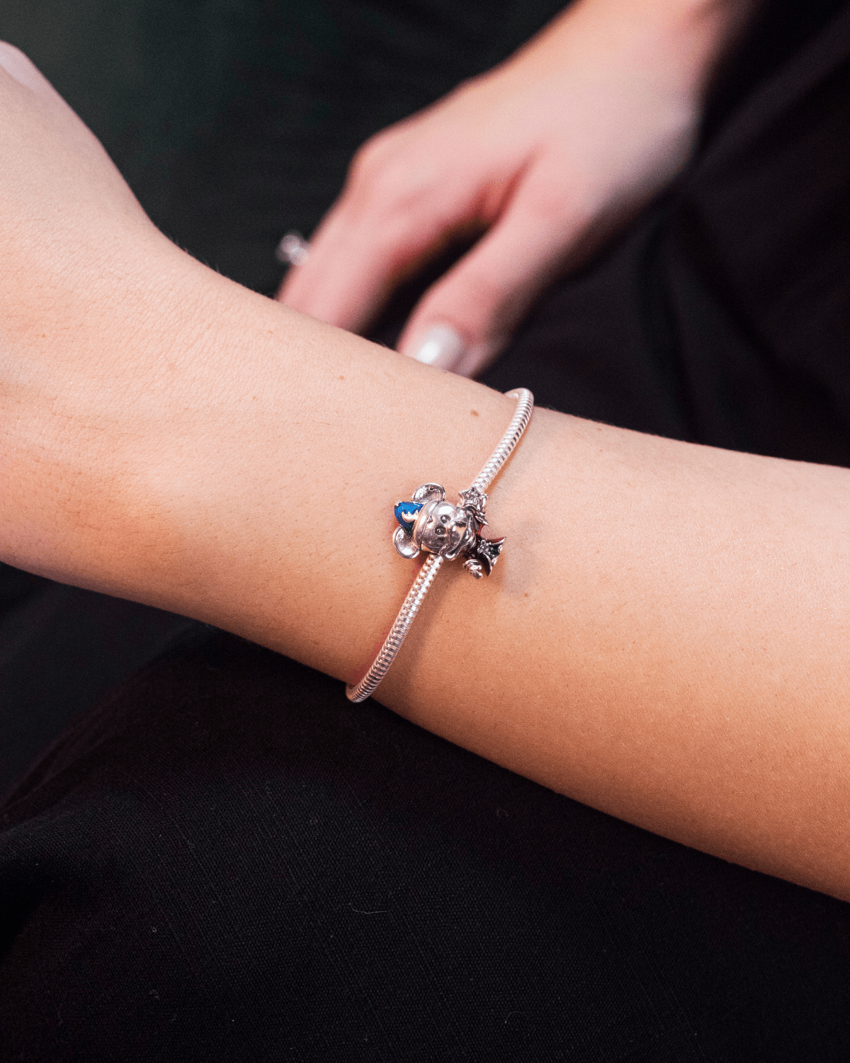 Berloque Mickey Feiticeiro Prata 925 - Karina Pratas