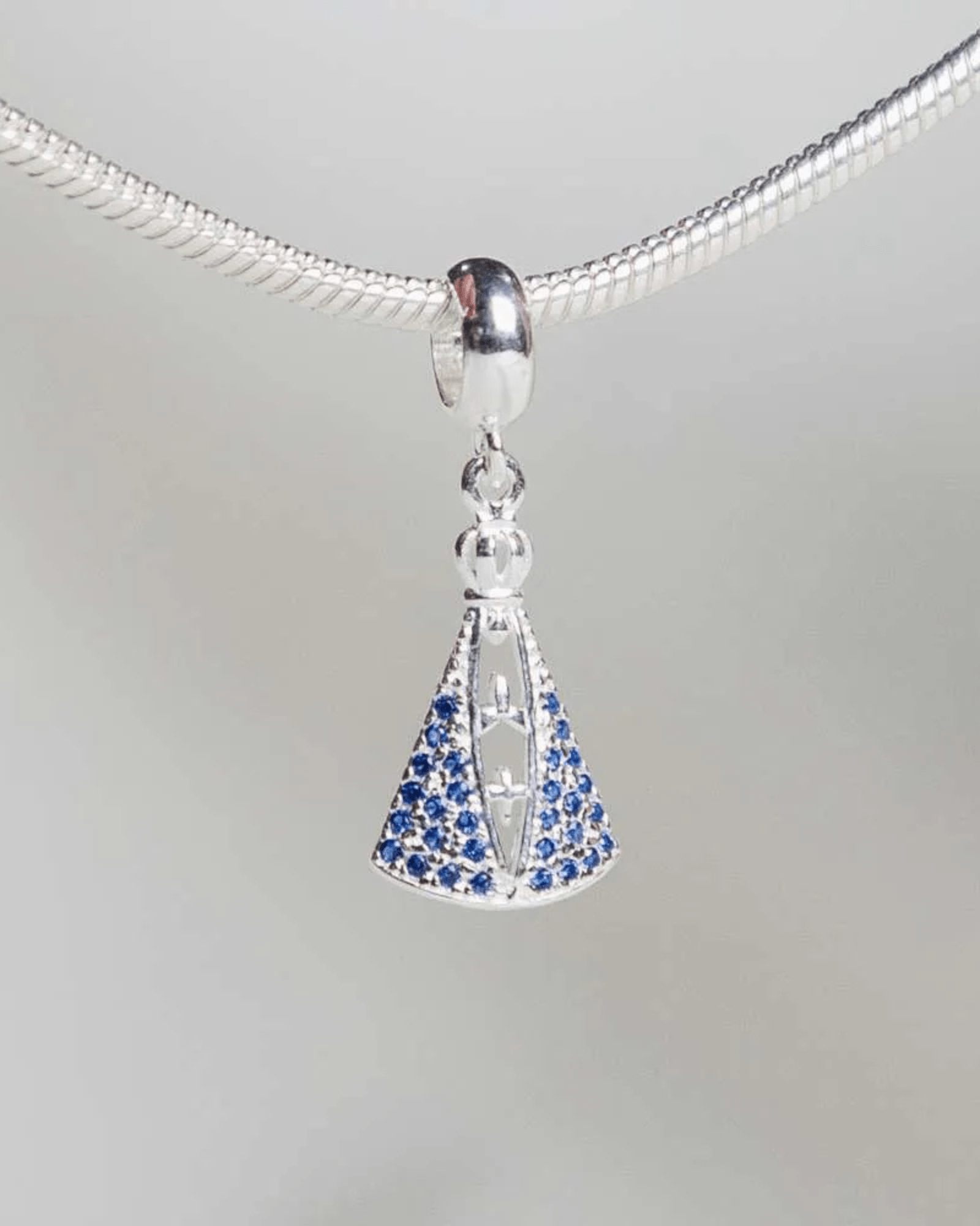 Berloque Nossa Senhora Manto Azul - Karina Pratas