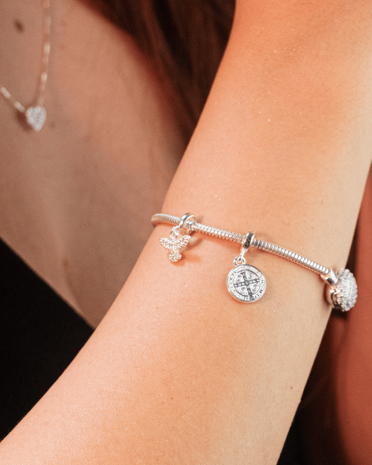 Berloque São Bento em Prata 925 - Karina Pratas