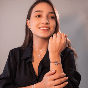 Bracelete Signature Cravejado Prata 925 - Karina Pratas