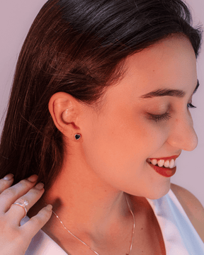 Brinco Coração Esmeralda de Prata 925 - Karina Pratas