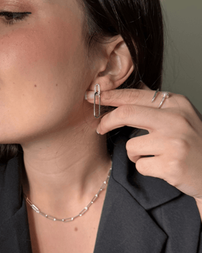 Brinco Formato Elo Oval Prata 925 - Karina Pratas