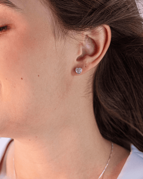 Brinco Ponto de Luz Coração Prata 925 - Karina Pratas