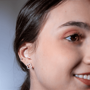 Brinco Trevo Cravejado Prata 925 - Karina Pratas