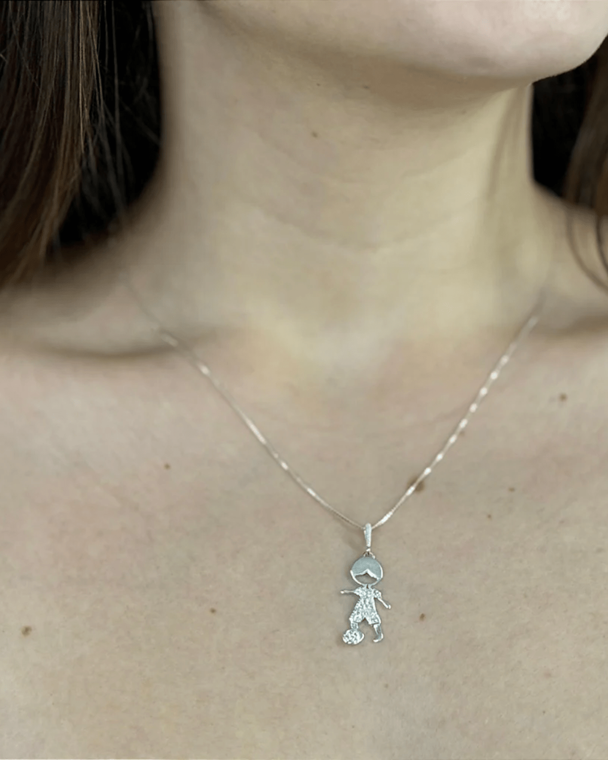 Colar Menino Jogando Bola Prata 925 - Karina Pratas