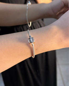 Pulseira Para Berloques Tambor Cravejado De Prata 925