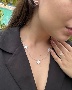 Choker Trevo cravejado em Cristal Prata 925