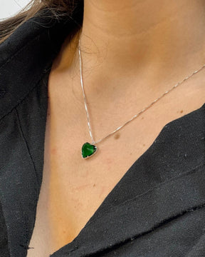 Colar Coração Verde Esmeralda em Prata 925