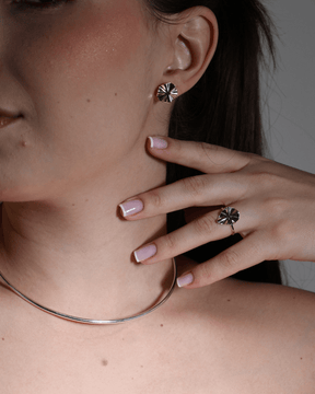 Kit Choker Rígida + Brinco Redondo Abaulado em Prata 925 - Karina Pratas