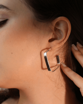 Meia Argola Quadrada Grande Prata 925 - Karina Pratas