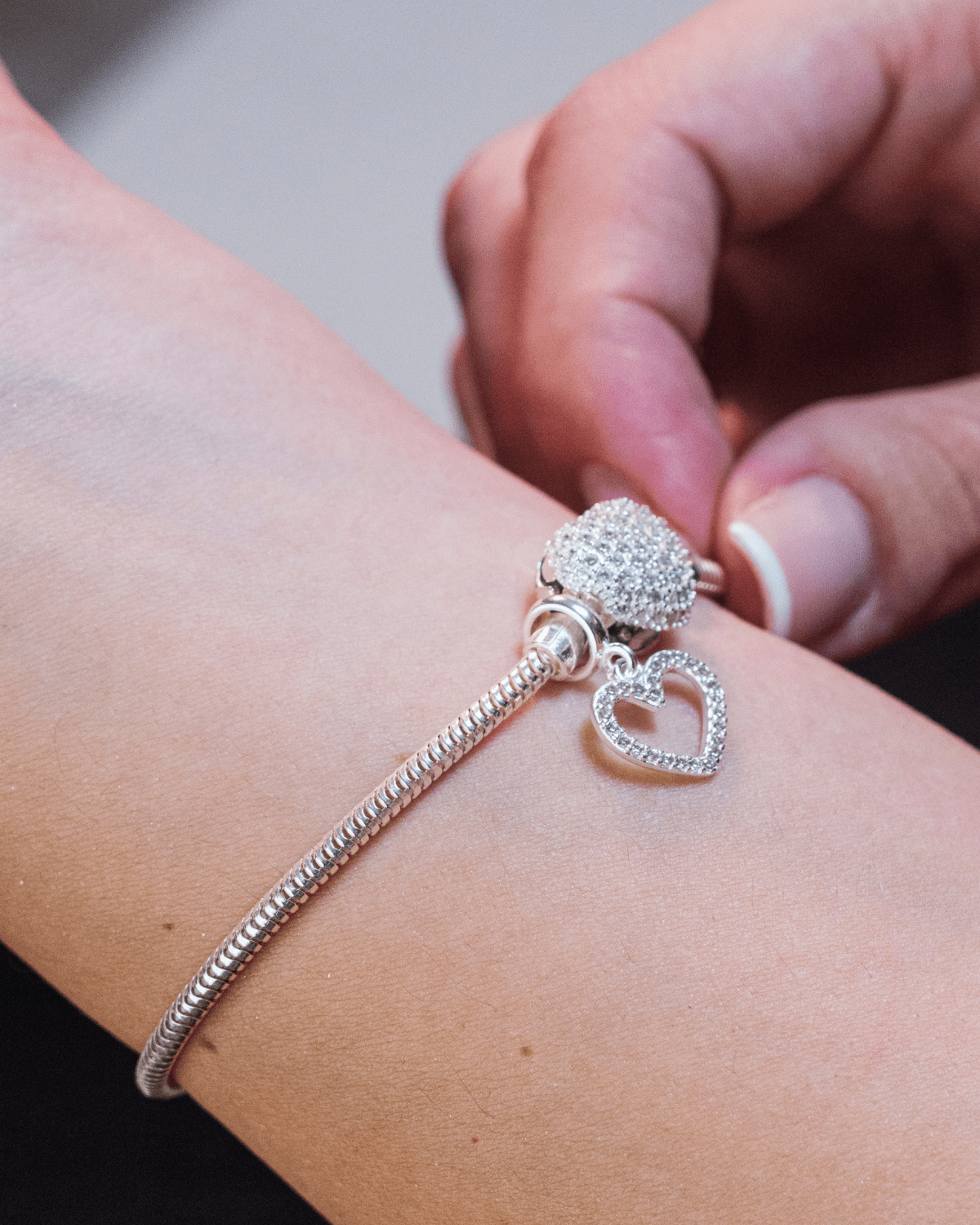 Pulseira Berloques Coração Cravejado De Prata 925 - Karina Pratas