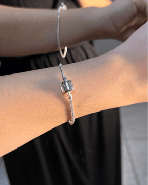 Pulseira Para Berloques Tambor Cravejado De Prata 925 - Karina Pratas