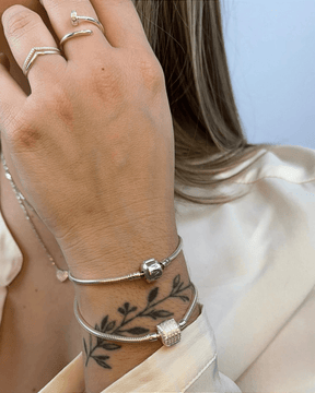 Pulseira Para Berloques Tambor Cravejado De Prata 925 - Karina Pratas